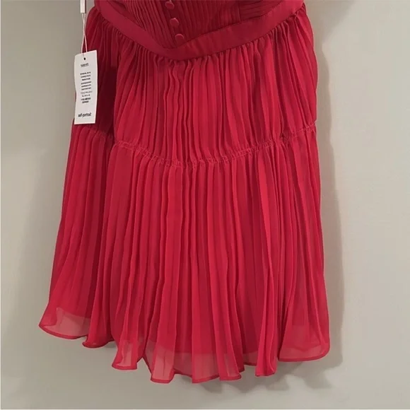 NWT Self-Portrait Off Shoulder Chiffon Mini Dress in Redsize UK 8 / US 4
